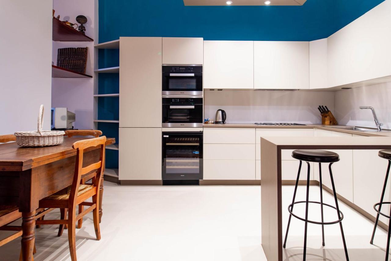 In Centro, 5 Posti Letto: Ca' Cybeles Apartment Turin Luaran gambar