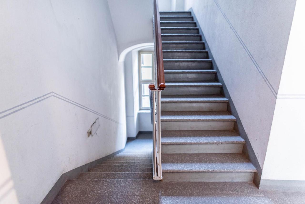 In Centro, 5 Posti Letto: Ca' Cybeles Apartment Turin Luaran gambar